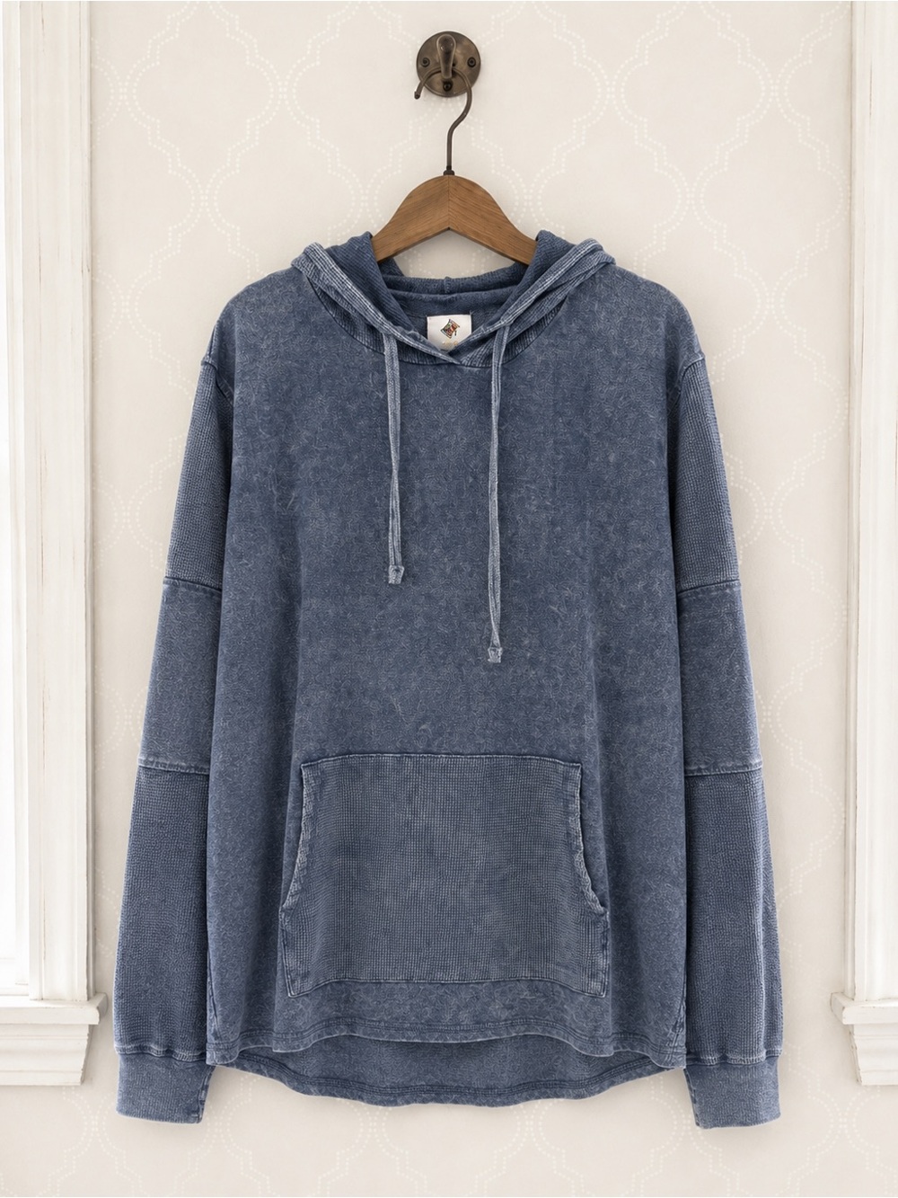 Like Love Washed Black/Grey Pullover Hoodie Shirt NWOT Size Medium